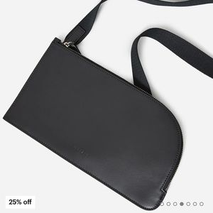 Everlane sling bag. Never used. Tags still on.